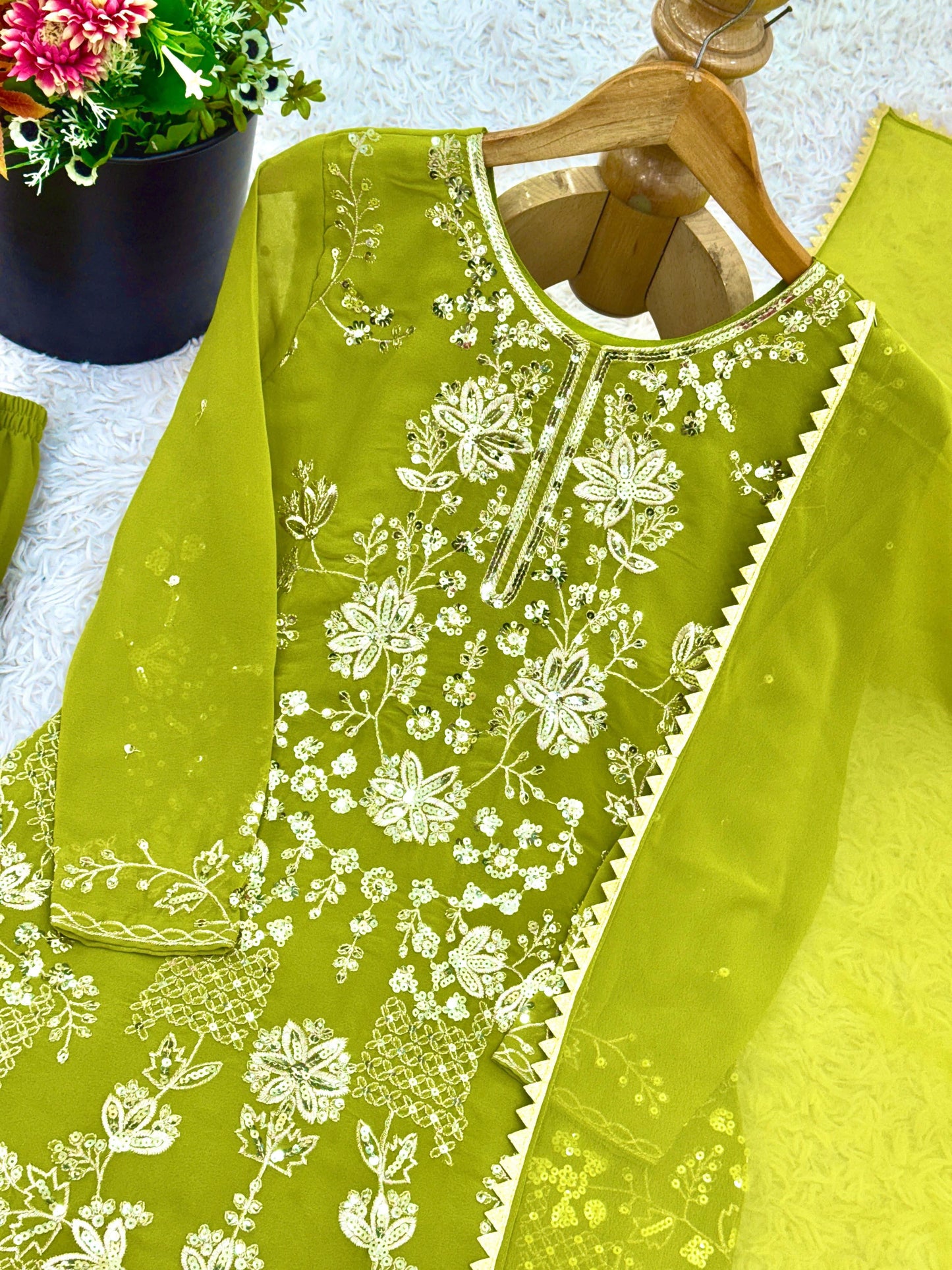 The Chartreuse Bloom Sharara Set (Green : JF-027)