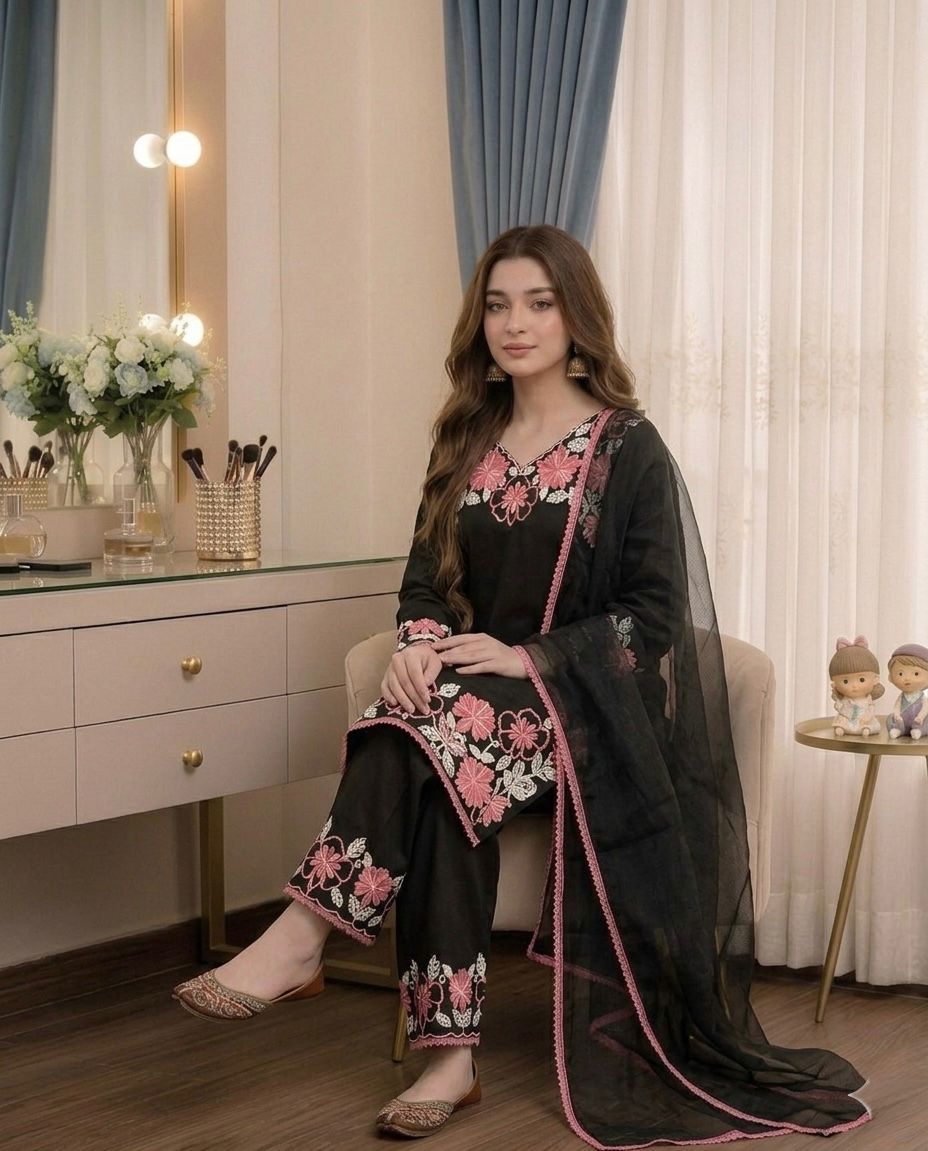 Ayra Special Pashmina Kurta Set : Black (AD-235)