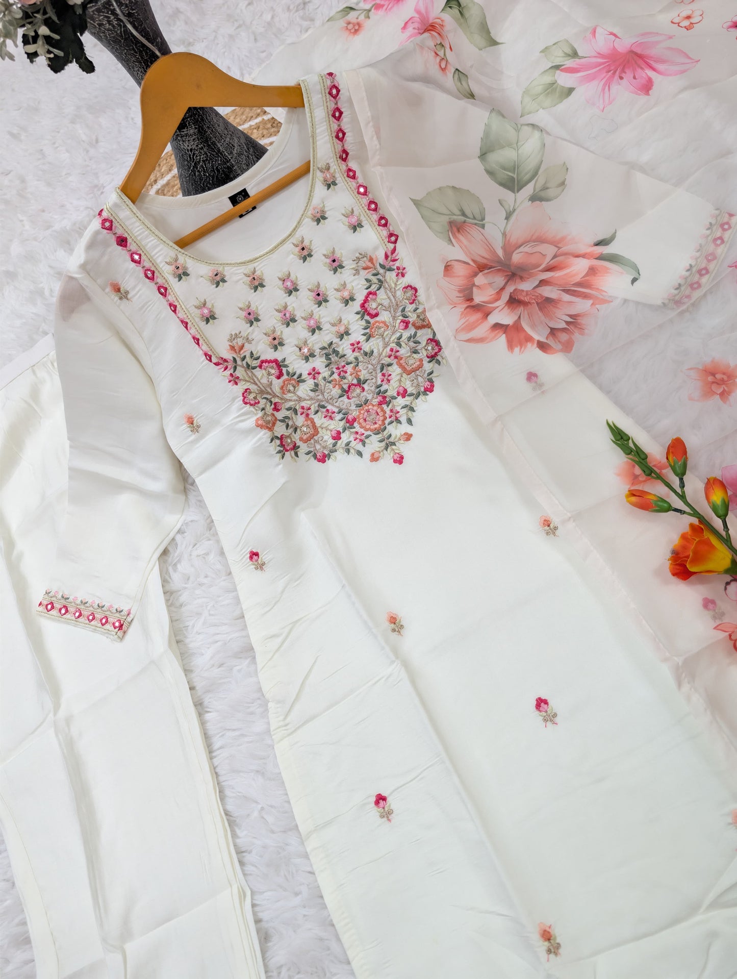 WOMEN'S PURE VISCOSE CHANDERI KURTA SET'S -(SONALI)