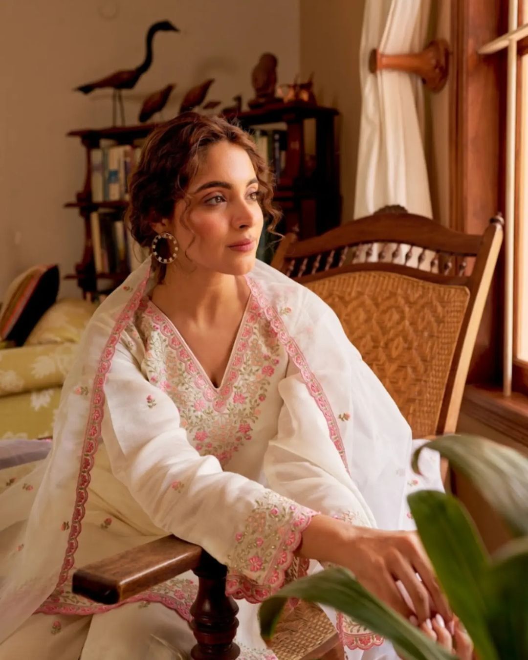 Ivory Noor Premium BulBul  Embroidered Suit Set